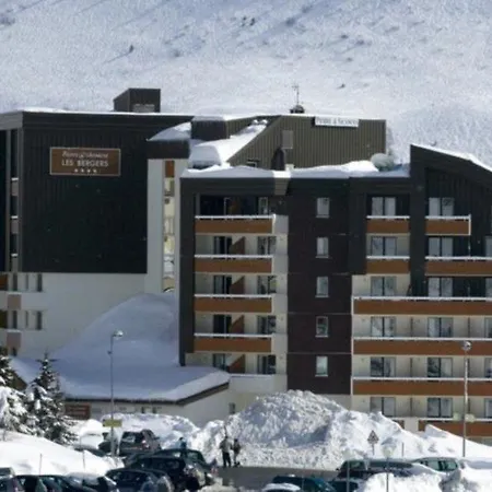 Pierre & Les Bergers Aparthotel 4*